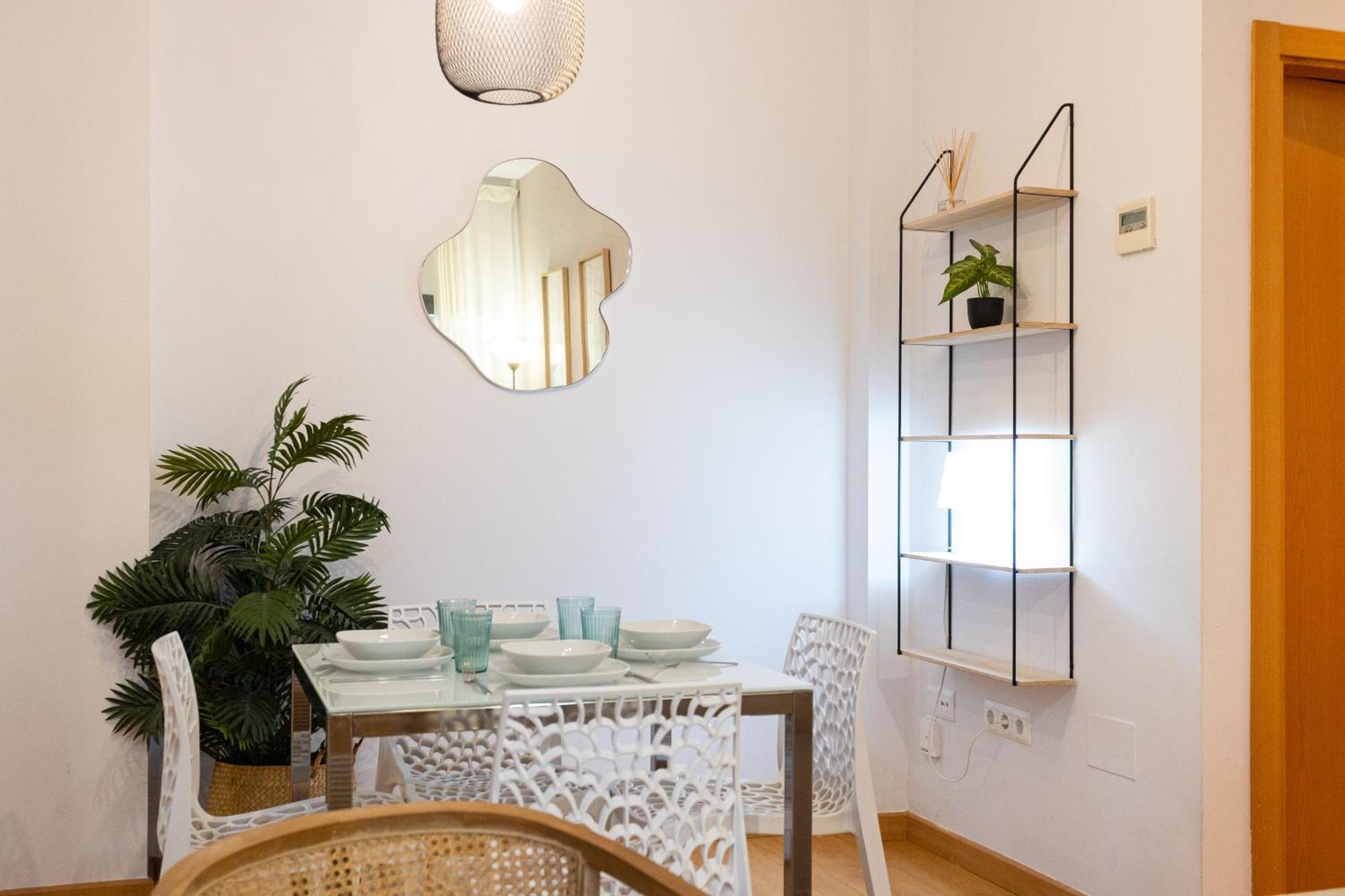 Holidays2Malaga Victoria Next Old Town High Speed Wifi Екстер'єр фото